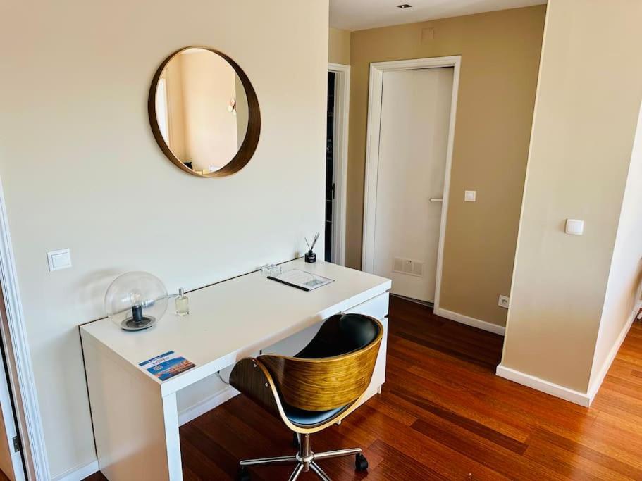 Renovado Com Ac, 2 Wc Completos, Terraco E Garagem Leilighet Porto Eksteriør bilde